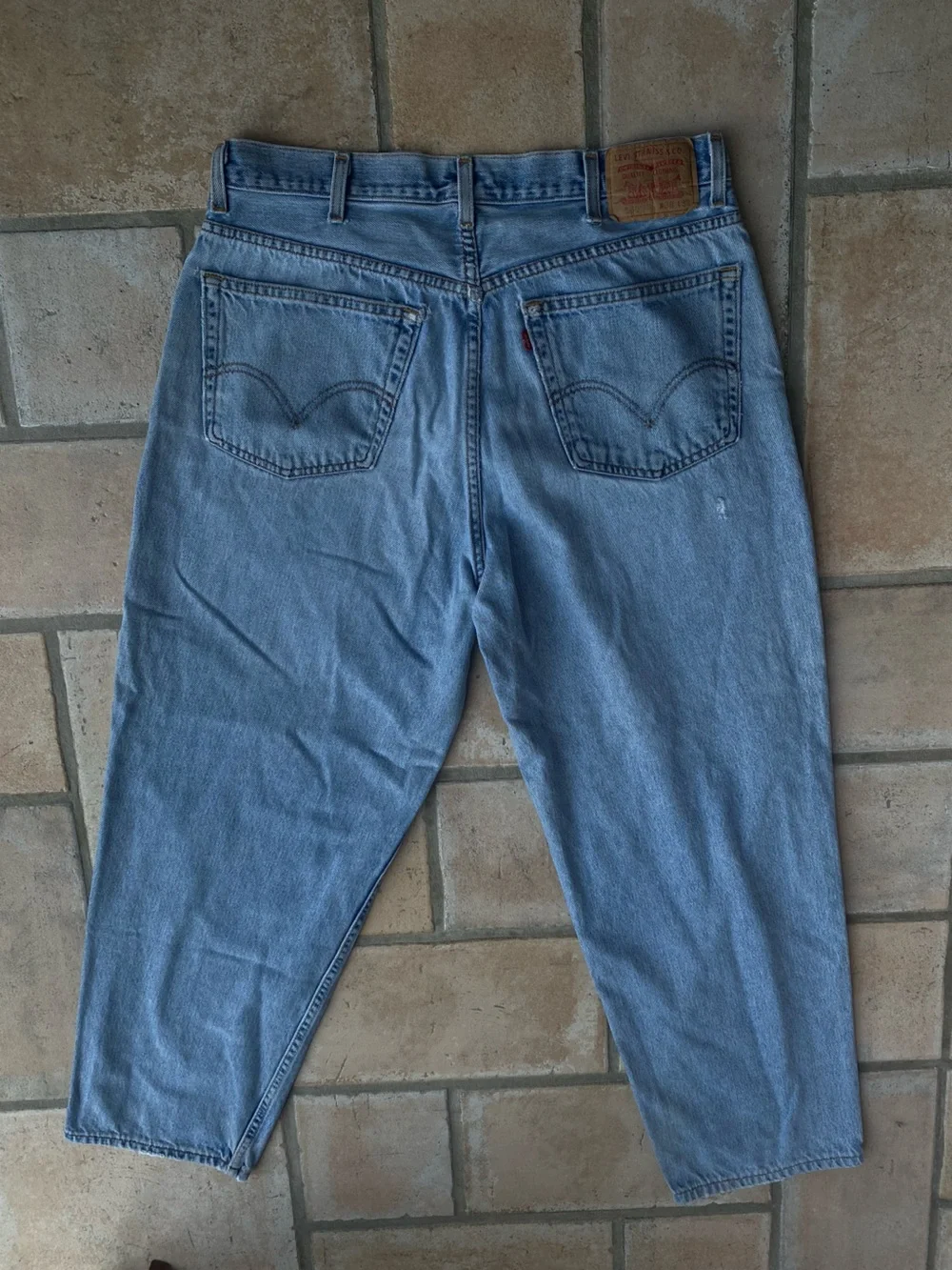 Levi's 560 Relaxed Comfort Fit Light Blue Denim Jeans - W38 L32